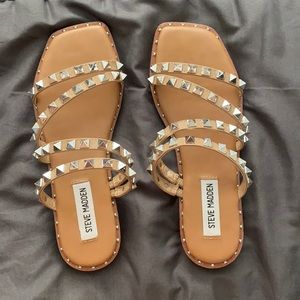 Steve Madden sandals. Never worn, size 6